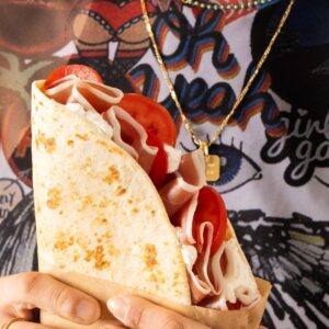 Il cibo più ordinato dagli italiani? La piadina, che conquista anche il secondo posto mondiale