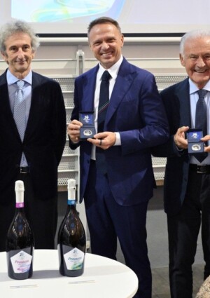 La fascetta di Stato con il tricolore debutta sul Prosecco Doc speciale per Milano-Cortina 2026
