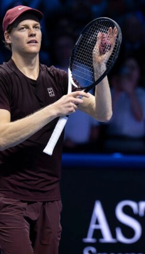 Jannik Sinner trionfa alle Nitto Atp Finals di Torino e brinda al successo con l’Asti Docg
