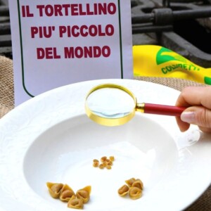 Il tortellino più piccolo del mondo misura solo 5 millimetri e pesa 0,03 grammi, ripieno compreso