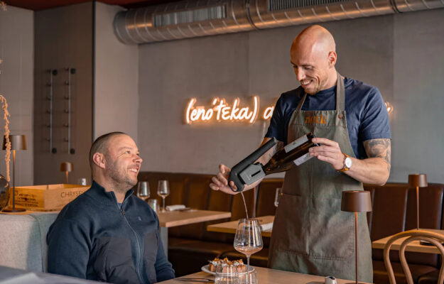 CORAVIN, GUIDE, LOCALI, VINO AL BICCHIERE, VINO AL CALICE, Mondo