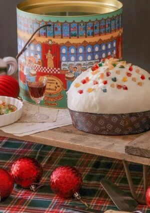 Da regalare, da mettere in tavola o da esibire: la guida by WineNews ai panettoni del Natale 2025