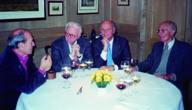 &ldquo;&Egrave; una storia italiana. Appunti di un lungo viaggio&rdquo; in cui anche i vip si incontrano a tavola