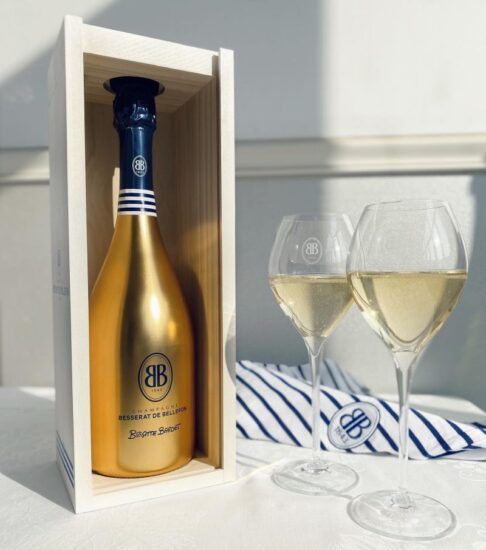 BB, lo Champagne dedicato a Brigitte Bardot da Besserat de Bellefon (credit: Facebook/Besserat de Bellefon)