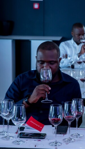 Alla ricerca delle nuove rotte del vino. Il Consorzio Chianti vola per la prima volta in Nigeria