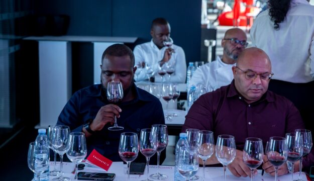 Alla ricerca delle nuove rotte del vino. Il Consorzio Chianti vola per la prima volta in Nigeria