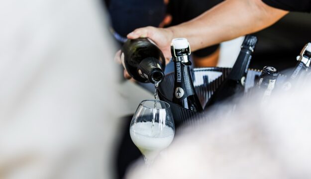 &ldquo;50 Great Sparkling Wines of the World&rdquo; 2026, trionfa il Freccianera di Fratelli Berlucchi