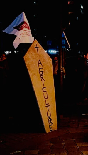 In Francia continuano proteste e manifestazioni per la crisi dell&rsquo;agricoltura e del vino