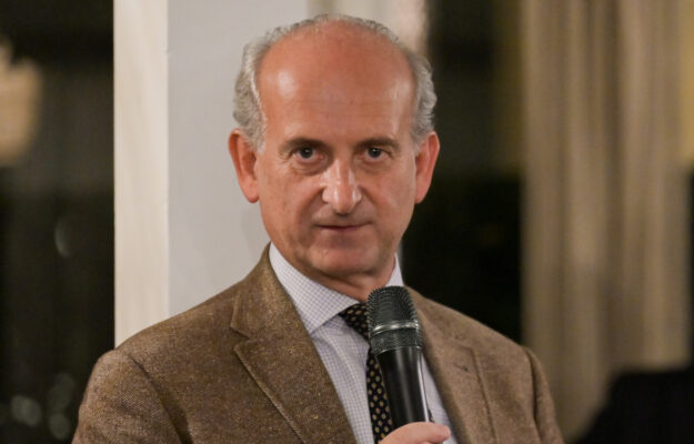 &ldquo;Pi&ugrave; promozione nel mondo, e in Europa, non ai fondi per estirpare i vigneti, pi&ugrave; informazione&rdquo;