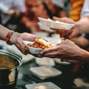 A Natale, &egrave; tempo di lasagne anche &ldquo;sospese&rdquo;, pronte da donare a chi ne ha bisogno