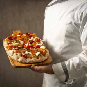 La Pinsa Romana, una rivoluzione nella panificazione moderna, che omaggia un’antica tradizione