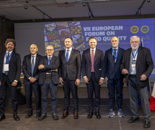 Un &ldquo;action plan&rdquo; per Dop e Igp d&rsquo;Europa: ad annunciarlo il Commissario all&rsquo;Agricoltura, Hansen