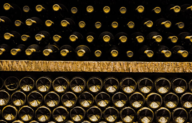 COLLEZIONISMO, FINE WINES, INVESTIMENTI, ITALY 100, LIVE-EX, LIVE-EX 100, Mondo