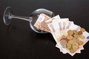 Bevande alcoliche, in Italia e Germania i prezzi pi&ugrave; bassi d&rsquo;Europa, la Finlandia la pi&ugrave; cara