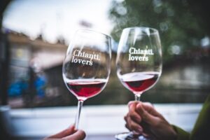 Il Chianti &ldquo;sotto attacco&rdquo; sul web: 2.500 contenuti illeciti individuati online negli ultimi 6 mesi