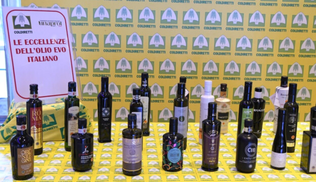 &ldquo;L&rsquo;olio straniero inonda l&rsquo;Italia&rdquo;: Coldiretti lancia l&rsquo;allarme sulla concorrenza sleale