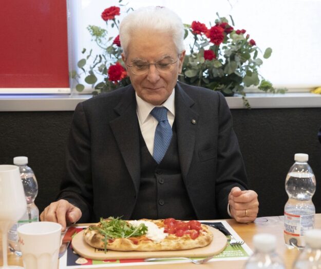 &ldquo;TheFork 100&rdquo; 2025: il ristorante pi&ugrave; amato d&rsquo;Italia (e dal Presidente Mattarella) &egrave; PizzAut a Monza