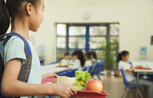 ALIMENTAZIONE, INFANZIA, OBESITÀ INFANTILE, OMS, SCUOLA, Non Solo Vino