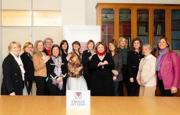 &ldquo;Il tempo dell&rsquo;autoreferenzialit&agrave; &egrave; superato: serve riportare il vino nella quotidianit&agrave;&rdquo;