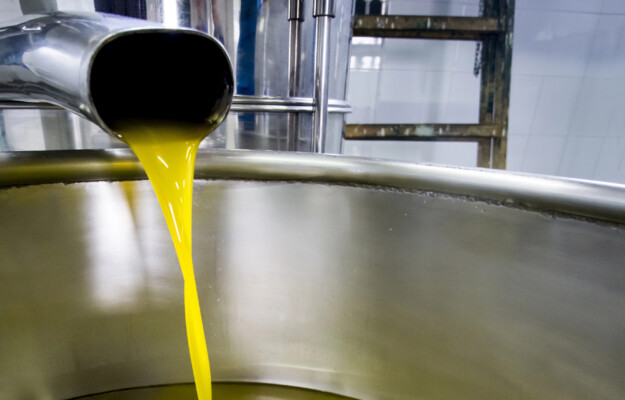 CARABINIERI, CONTROLLO, FRANCESCO LOLLOBRIGIDA, FRODE IN COMMERCIO, MINISTRO DELL'AGRICOLTURA, OLIO EXTRAVERGINE DI OLIVA, Non Solo Vino