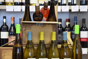 Wine Club, il vino &ldquo;viaggia&rdquo; in abbonamento e la formula funziona: 12,4 miliardi di dollari nel 2025