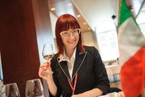 Alla giornalista Alessandra Piubello (I Vini di Veronelli) il premio &ldquo;Kyle Phillips&rdquo;