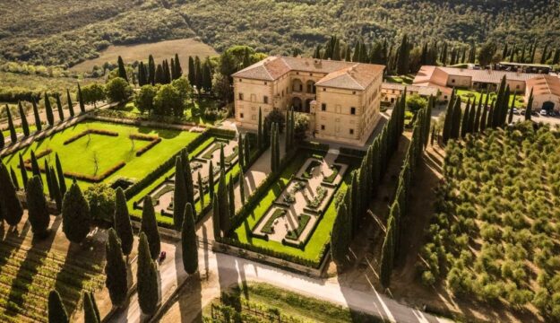 Il &ldquo;sogno&rdquo; del Belpaese, tra hotel esclusivi, grandi bottiglie e arte, all&rsquo;asta charity negli Usa&nbsp;