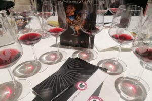 &ldquo;Chianti Classico Collection&rdquo; 2026: nei calici il Gallo Nero, con due annate dai tratti opposti