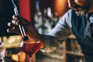 Modelli ibridi, design e no alcol: la bar industry entra in una nuova era&nbsp;