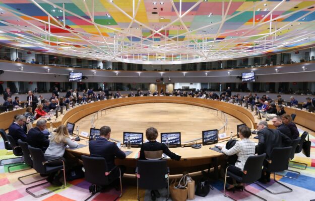 AGRIFISH, FRANCESCO LOLLOBRIGIDA, MINISTRO DELL'AGRICOLTURA, PACCHETTO VINO, UE, Mondo