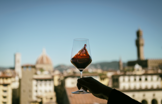 Puntare sulla qualit&agrave;, e su una promozione diversa: la visione della Regione Toscana per il suo vino