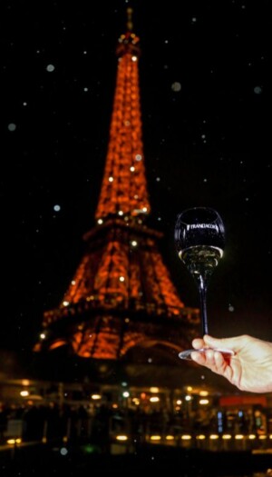 Le bollicine del Franciacorta brillano in Francia, a Parigi, tra Wine Paris e la Senna