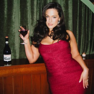 La top model Usa Ashley Graham investe nel Lambrusco: nasce &ldquo;Lucci&rdquo; prodotto da Medici Ermete
