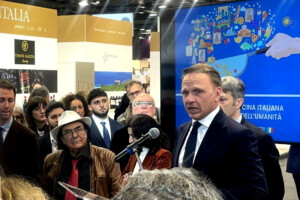 Per il rilancio del vino italiano, la via maestra &egrave; la promozione, e l&rsquo;apertura di nuovi mercati