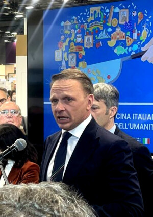 Per il rilancio del vino italiano, la via maestra &egrave; la promozione, e l&rsquo;apertura di nuovi mercati