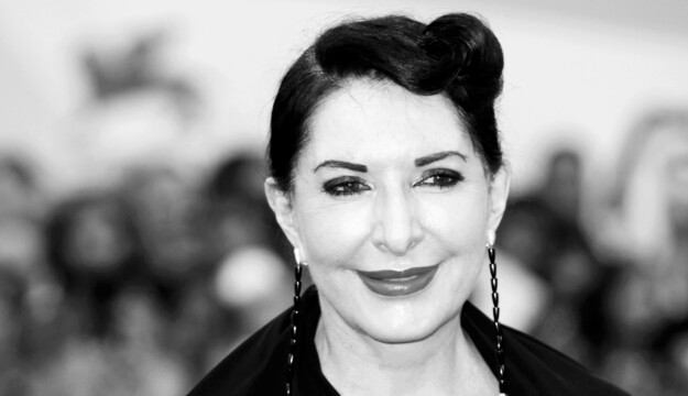 Una delle pi&ugrave; grandi artiste del mondo, Marina Abramović, interpreta il carattere Ornellaia 2023