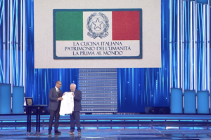 La cucina italiana, Patrimonio Unesco, sul palco di Sanremo. Premiato Mogol, autore dell&rsquo;inno