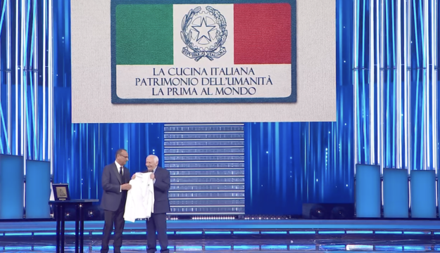 La cucina italiana, Patrimonio Unesco, sul palco di Sanremo. Premiato Mogol, autore dell&rsquo;inno