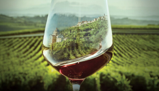 Montepulciano, patria del Vino Nobile, premiata da Booking tra le citt&agrave; pi&ugrave; accoglienti al mondo