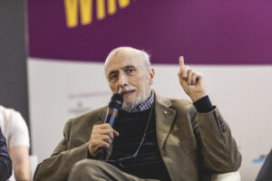 Carlin Petrini: &ldquo;giusto in agricoltura &egrave; avere rispetto per i lavoratori lungo tutta la filiera&rdquo;