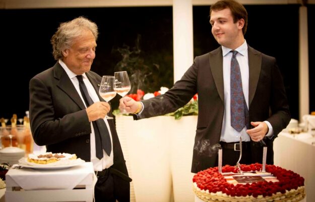 LEONE DE CASTRIS, LES HÉNOKIENS, Italia