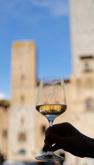 &ldquo;Regina Ribelle - Vernaccia di San Gimignano Wine Fest&rdquo; nella &ldquo;Manhattan del Medioevo&rdquo; & non solo