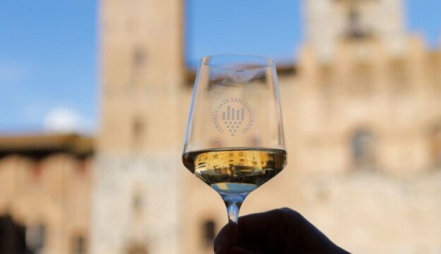 &ldquo;Regina Ribelle - Vernaccia di San Gimignano Wine Fest&rdquo; nella &ldquo;Manhattan del Medioevo&rdquo; & non solo