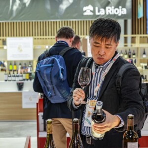 Vino e mercati, il focus dei territori del mondo su barriere non tariffarie e norme di etichettatura