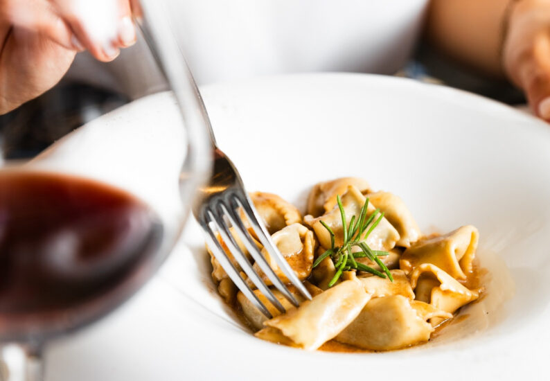 BAROLO, CAMBIAMENTI, CONVIVIALITA', Cucina, LANGHE, Su i Quaderni di WineNews