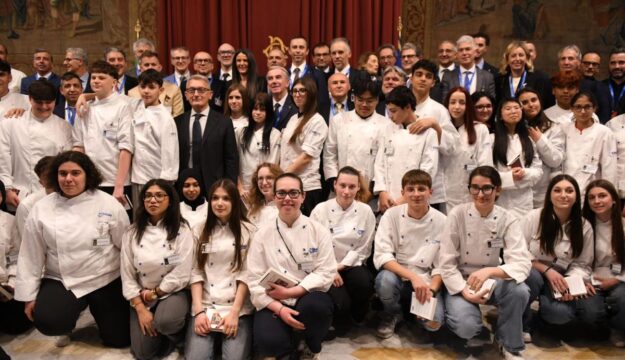 Artigiani del cibo in allarme: mancano migliaia di panettieri, pastai, pasticcieri e gelatai