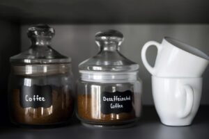 L&rsquo;espresso &egrave; sempre pi&ugrave; &ldquo;deca&rdquo;: 8 italiani su 10 lo alternano alla tazzina tradizionale