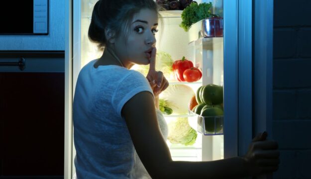 Il cervello non smette di desiderare il cibo anche quando lo stomaco &egrave; pieno