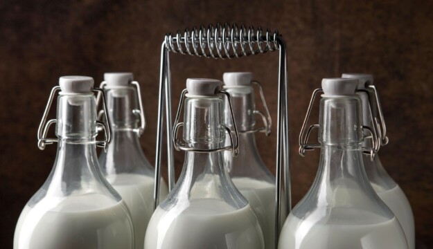 Trovato l&rsquo;accordo sul prezzo del latte italiano: 47 centesimi per tre mesi e ritiro delle disdette