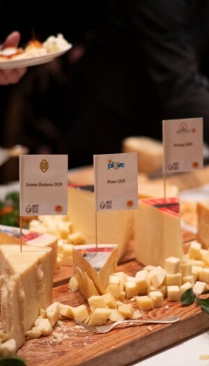 La presenza dei formaggi Dop e Igp nei men&ugrave; dei ristoranti italiani cresce del +20%